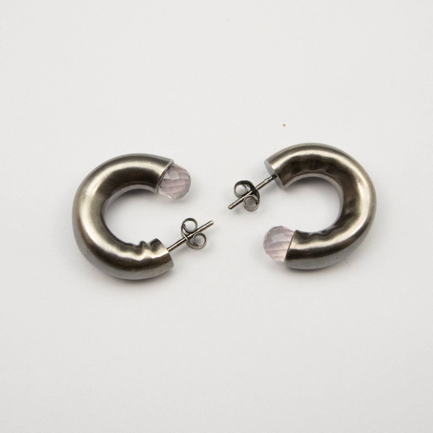 Oxi Hoops - Emmeli Holm Metallformgivning