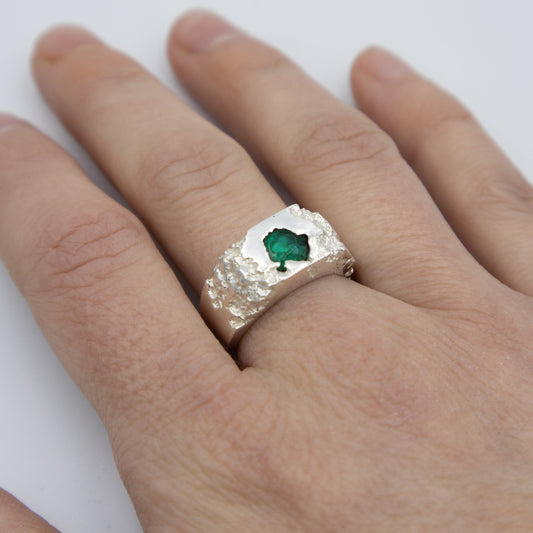 Sting - Emmeli Holm Metallformgivning