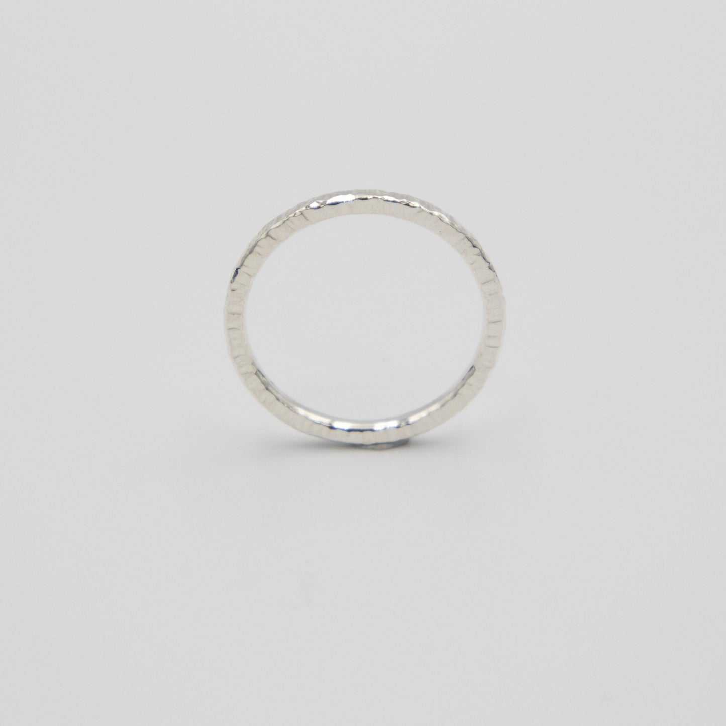 Vigselring 9 - Emmeli Holm Metallformgivning