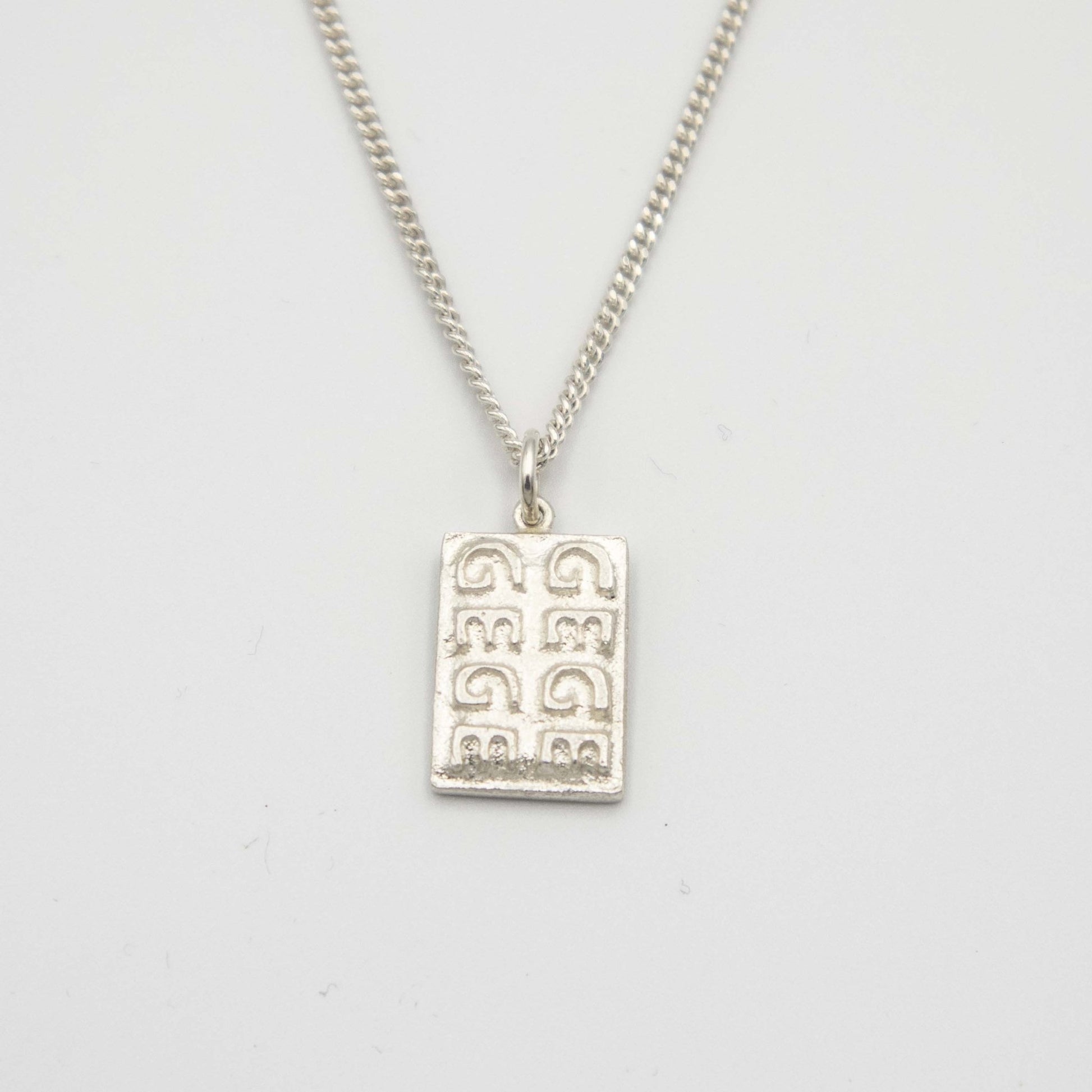 GeGeGeGe - Emmeli Holm Metallformgivning