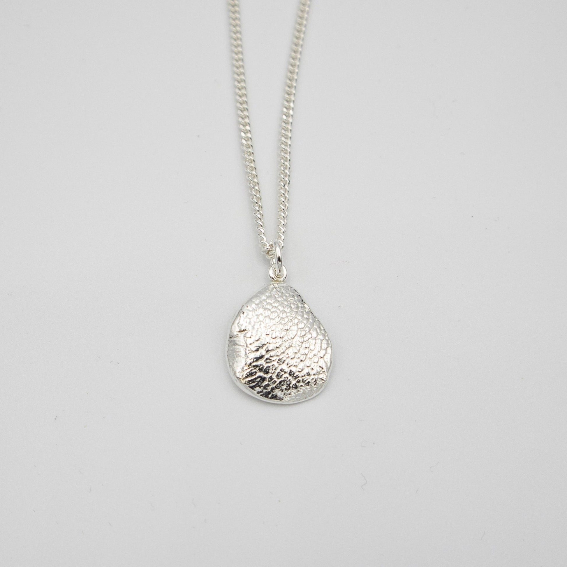 Hundnos - Emmeli Holm Metallformgivning