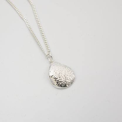 Hundnos - Emmeli Holm Metallformgivning