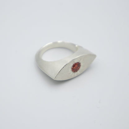 Iris - Emmeli Holm Metallformgivning