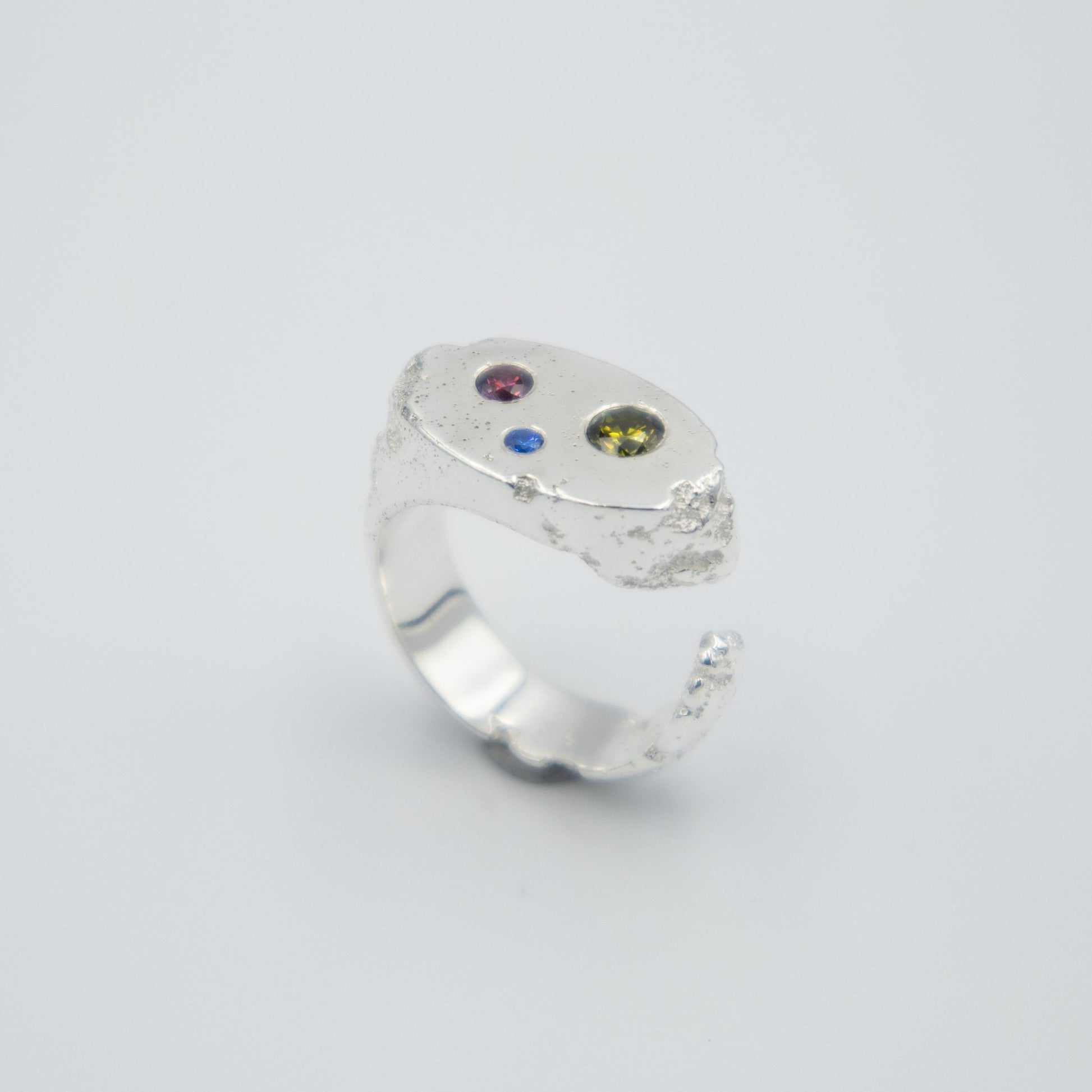 Prisma - Emmeli Holm Metallformgivning