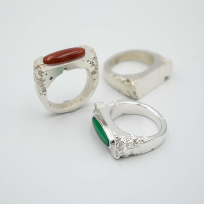 Sand - Emmeli Holm Metallformgivning