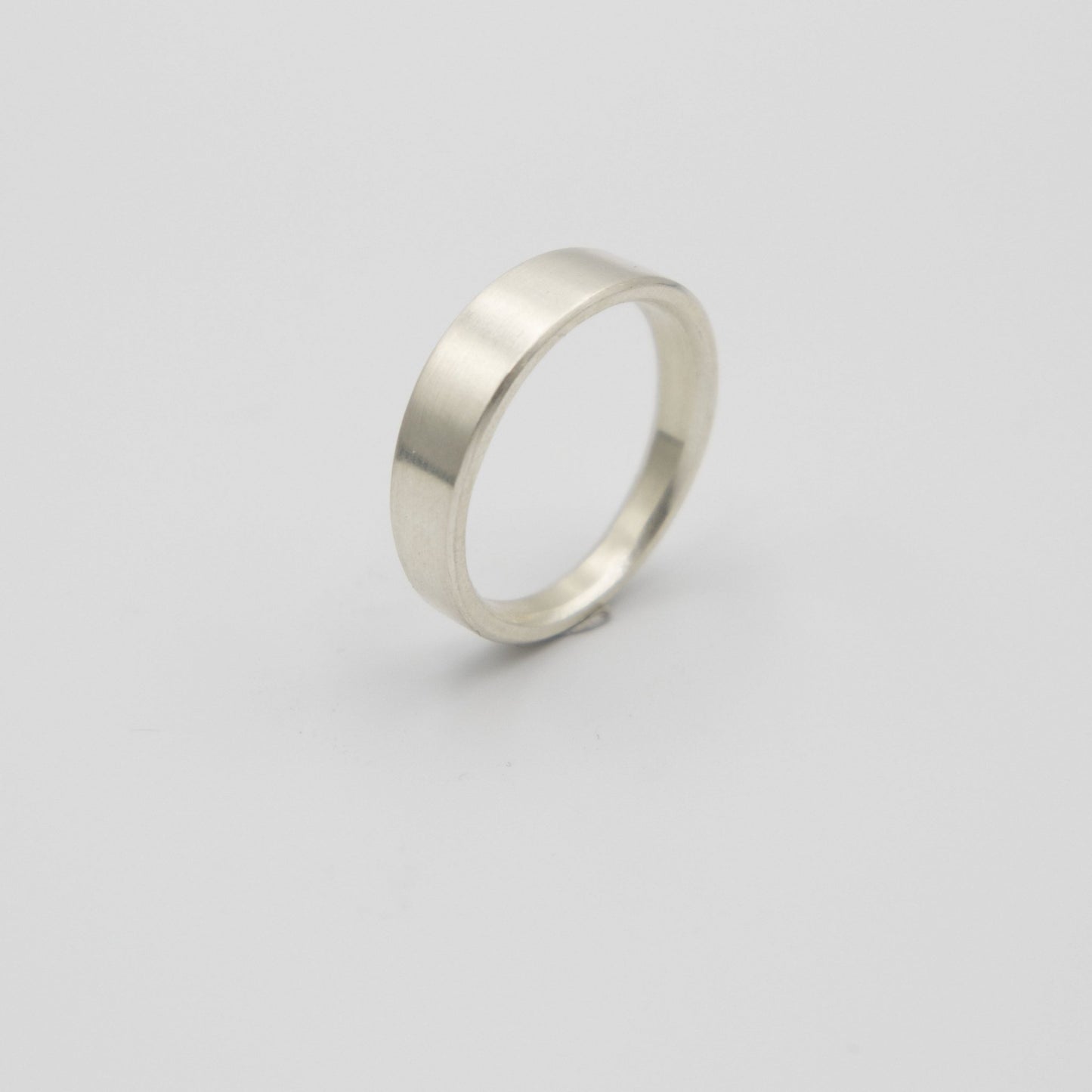 Vigselring 5 - Emmeli Holm Metallformgivning